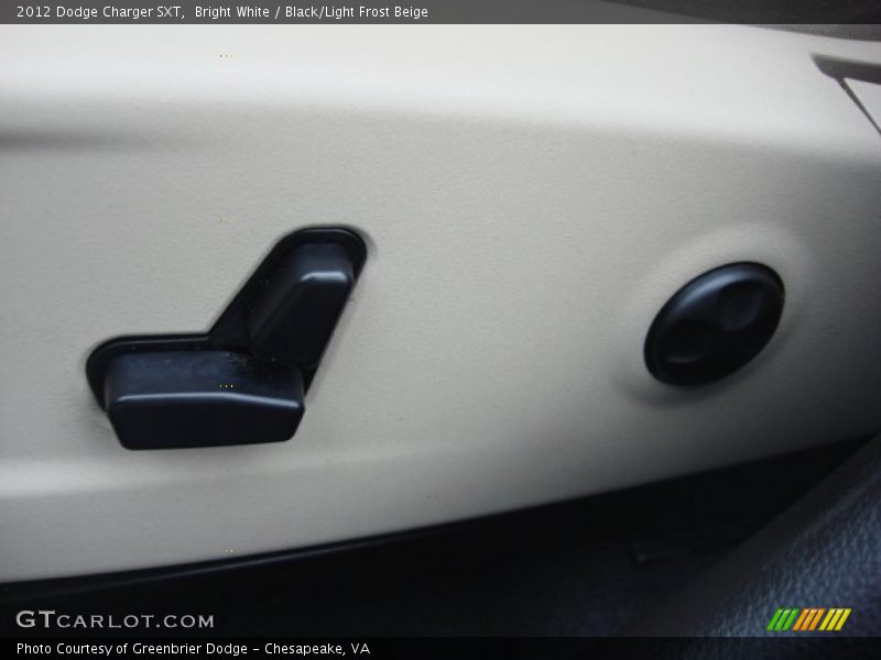 Bright White / Black/Light Frost Beige 2012 Dodge Charger SXT