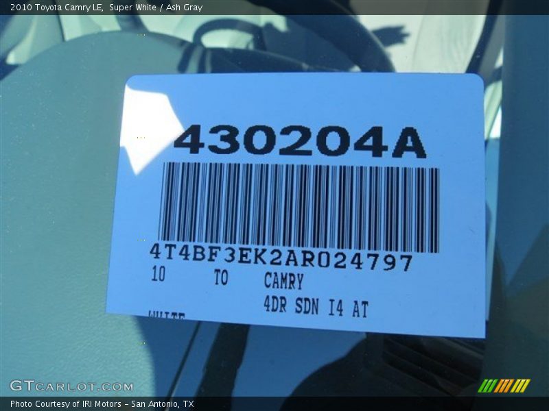 Super White / Ash Gray 2010 Toyota Camry LE