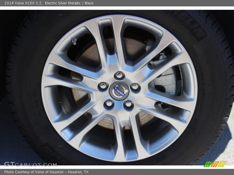Electric Silver Metallic / Black 2014 Volvo XC60 3.2