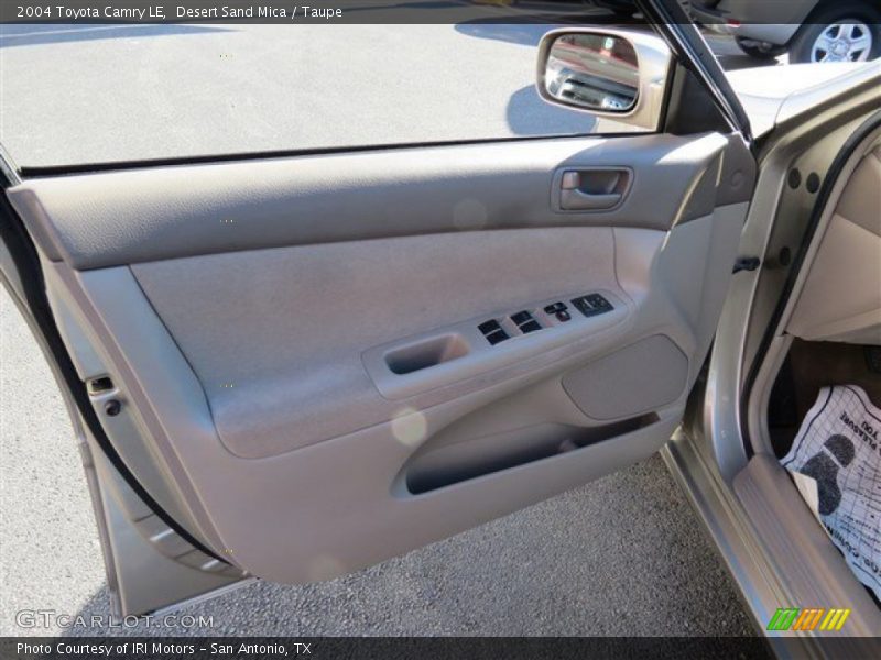 Desert Sand Mica / Taupe 2004 Toyota Camry LE