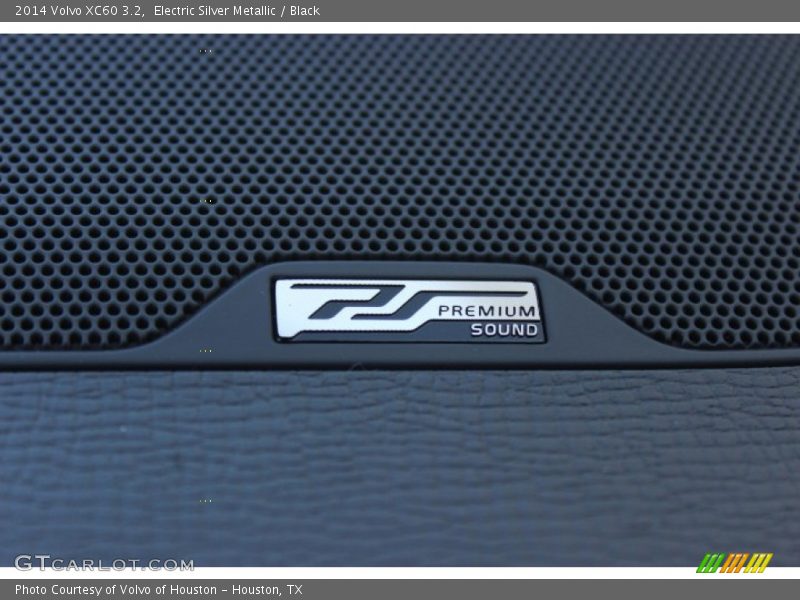 Electric Silver Metallic / Black 2014 Volvo XC60 3.2