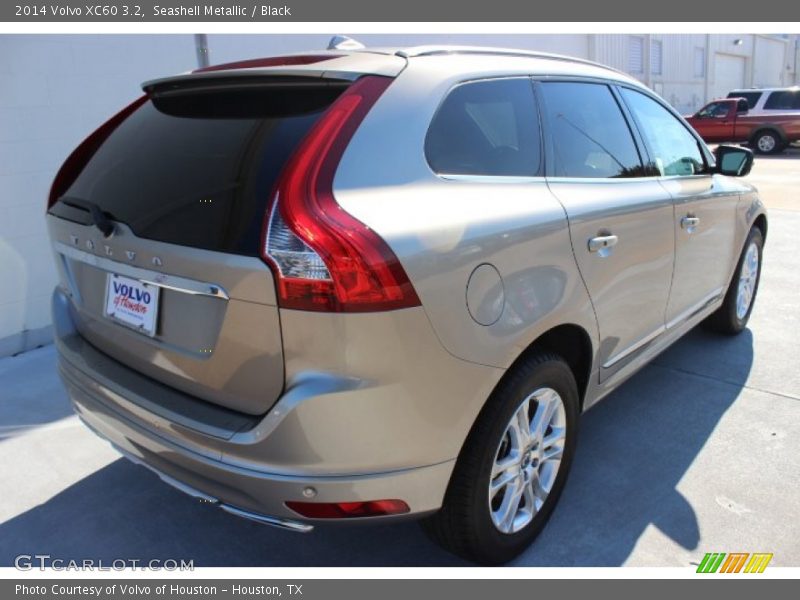 Seashell Metallic / Black 2014 Volvo XC60 3.2