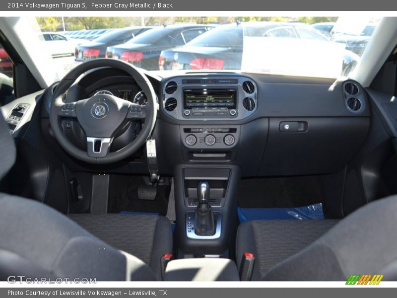 Pepper Gray Metallic / Black 2014 Volkswagen Tiguan S