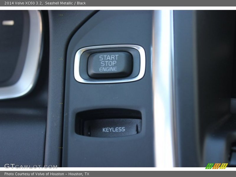 Seashell Metallic / Black 2014 Volvo XC60 3.2