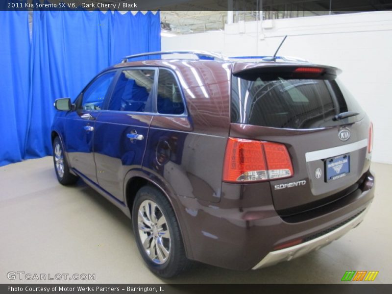 Dark Cherry / Black 2011 Kia Sorento SX V6
