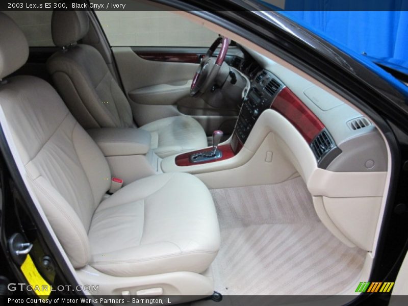 Black Onyx / Ivory 2003 Lexus ES 300