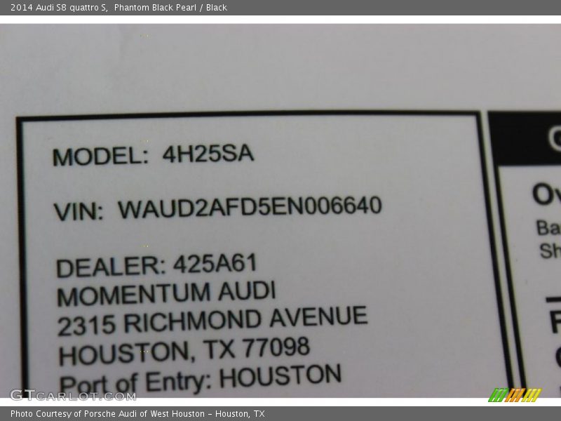 Phantom Black Pearl / Black 2014 Audi S8 quattro S