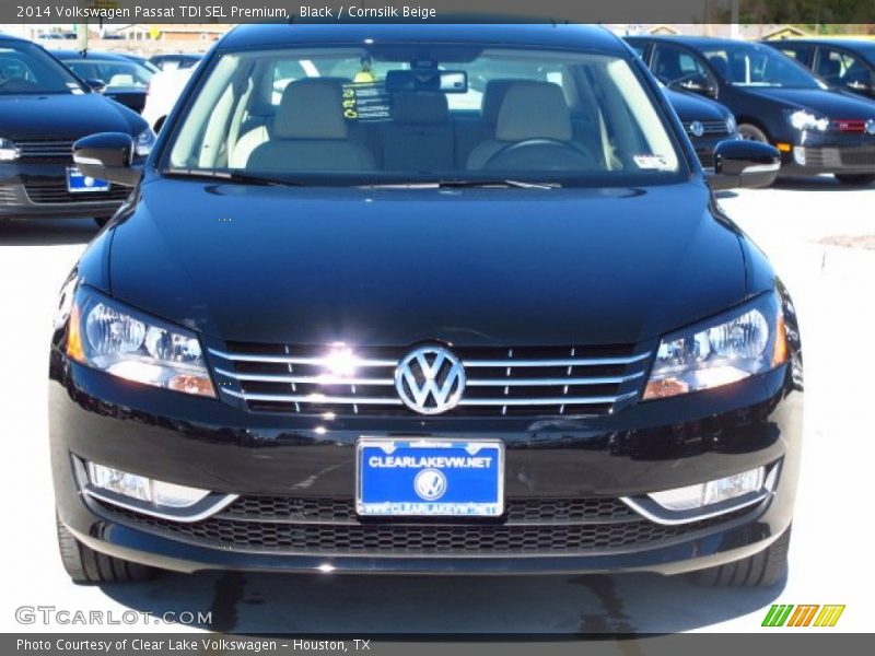 Black / Cornsilk Beige 2014 Volkswagen Passat TDI SEL Premium