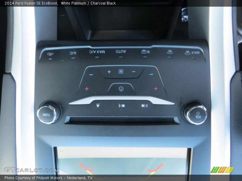 White Platinum / Charcoal Black 2014 Ford Fusion SE EcoBoost