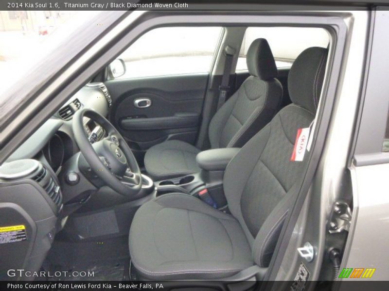 Front Seat of 2014 Soul 1.6