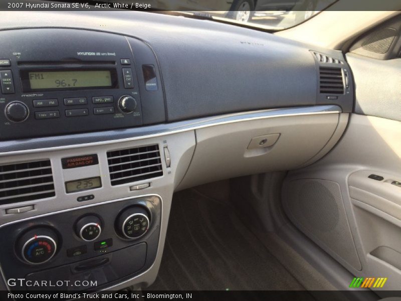Arctic White / Beige 2007 Hyundai Sonata SE V6