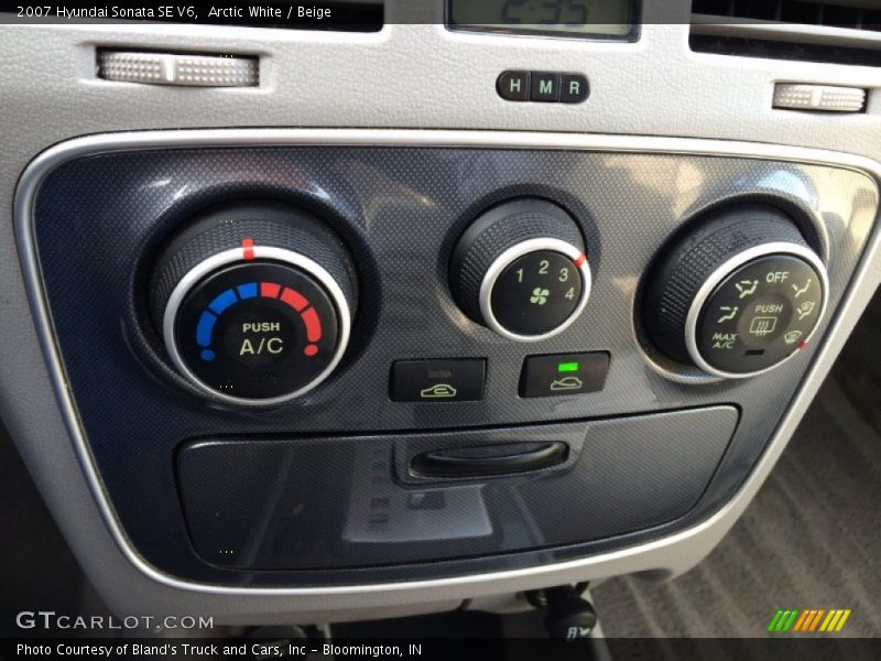 Arctic White / Beige 2007 Hyundai Sonata SE V6