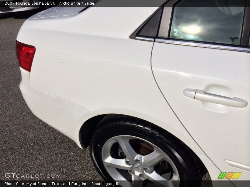Arctic White / Beige 2007 Hyundai Sonata SE V6