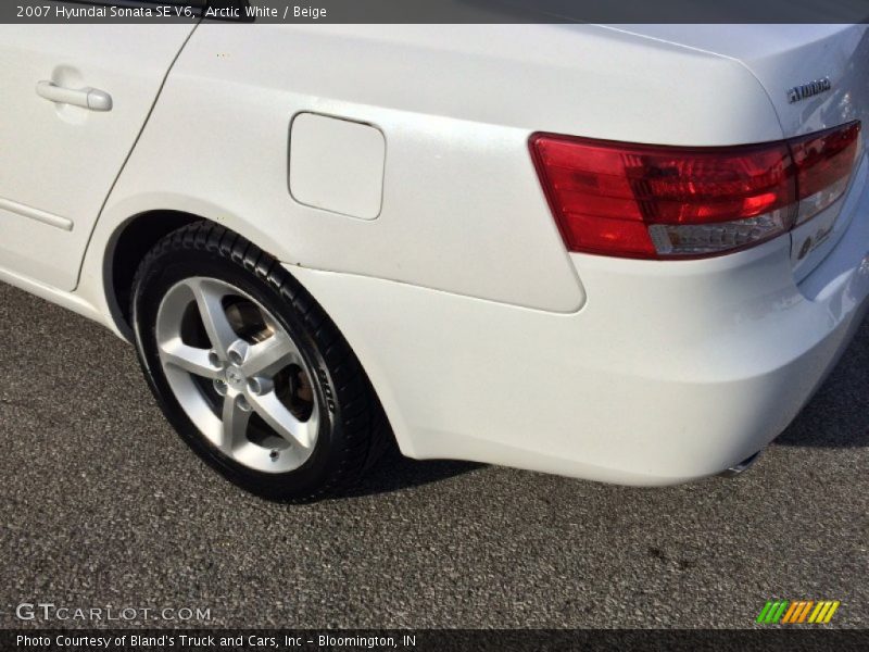 Arctic White / Beige 2007 Hyundai Sonata SE V6