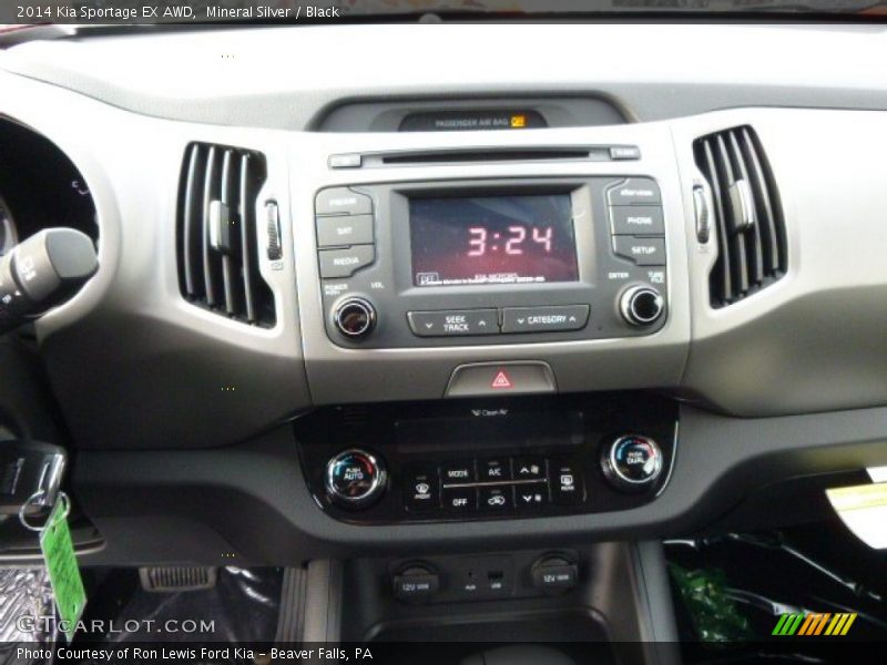 Controls of 2014 Sportage EX AWD