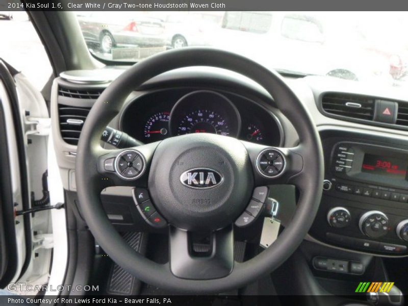 Clear White / Gray Two-tone Houdstooth Woven Cloth 2014 Kia Soul 1.6