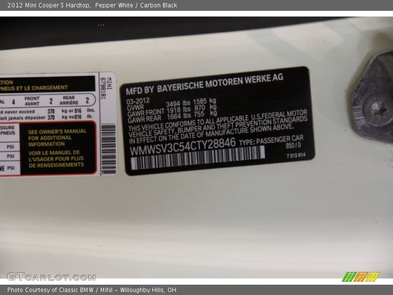 Pepper White / Carbon Black 2012 Mini Cooper S Hardtop