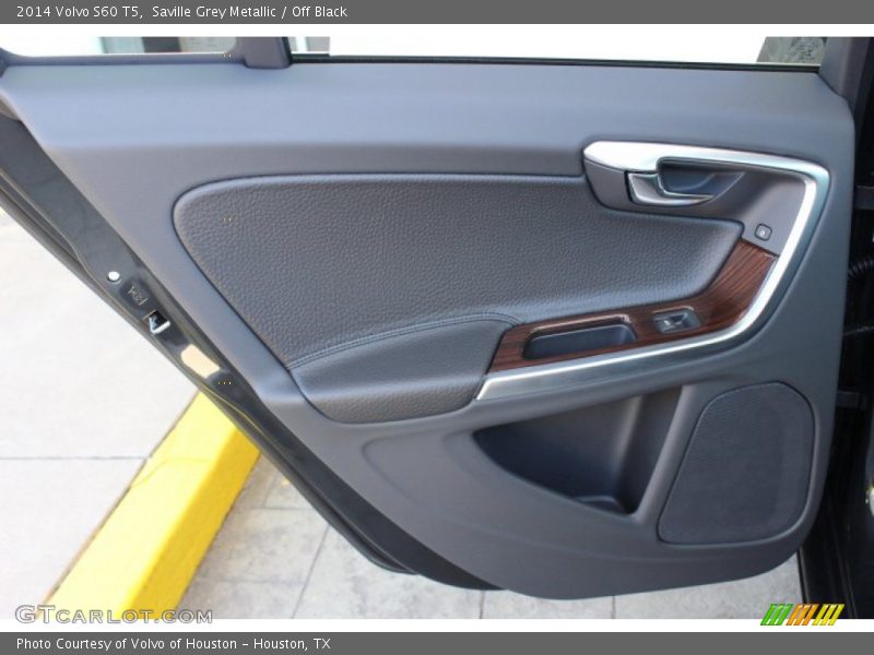 Saville Grey Metallic / Off Black 2014 Volvo S60 T5