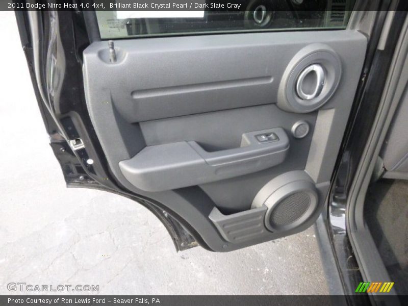 Brilliant Black Crystal Pearl / Dark Slate Gray 2011 Dodge Nitro Heat 4.0 4x4