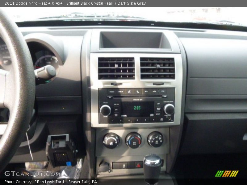 Brilliant Black Crystal Pearl / Dark Slate Gray 2011 Dodge Nitro Heat 4.0 4x4