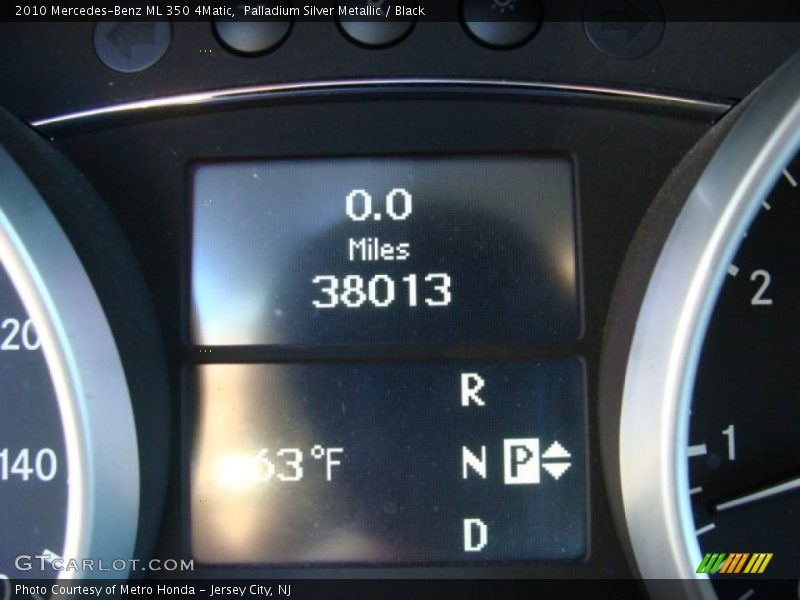 Palladium Silver Metallic / Black 2010 Mercedes-Benz ML 350 4Matic