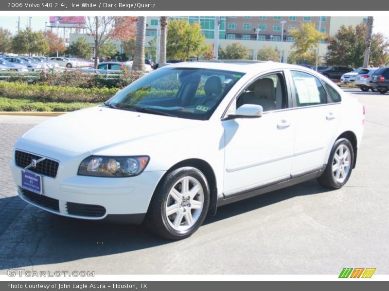 Ice White / Dark Beige/Quartz 2006 Volvo S40 2.4i
