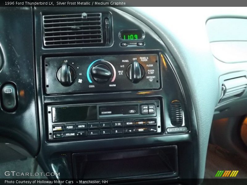Silver Frost Metallic / Medium Graphite 1996 Ford Thunderbird LX