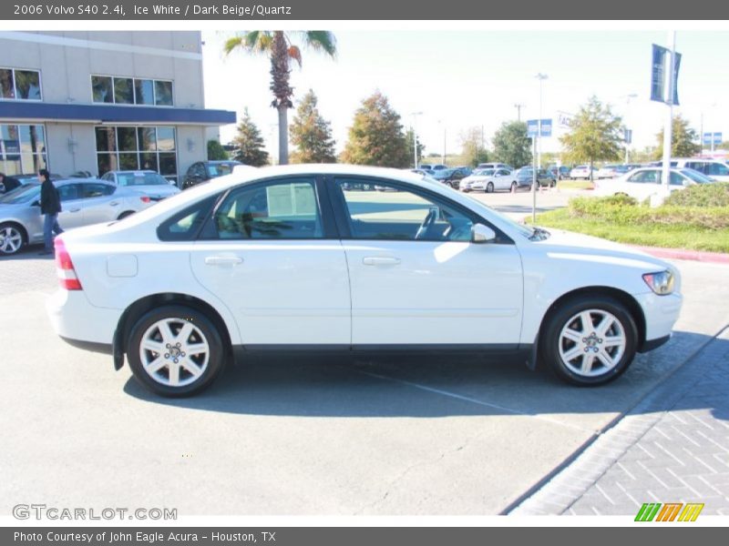 Ice White / Dark Beige/Quartz 2006 Volvo S40 2.4i