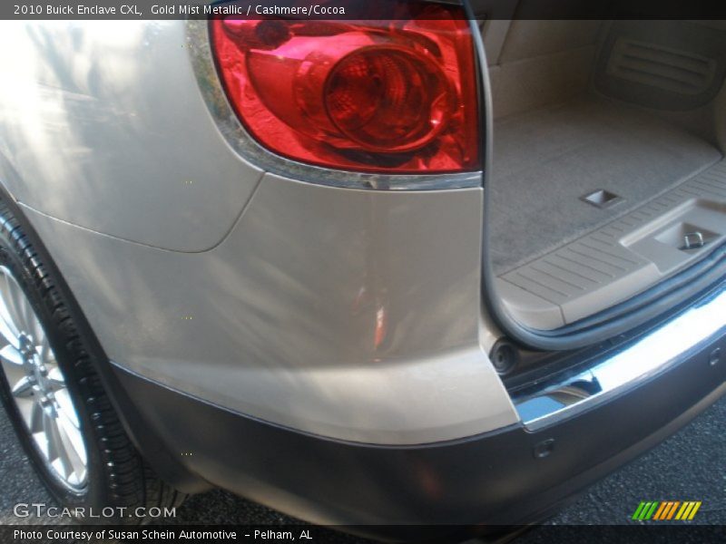 Gold Mist Metallic / Cashmere/Cocoa 2010 Buick Enclave CXL