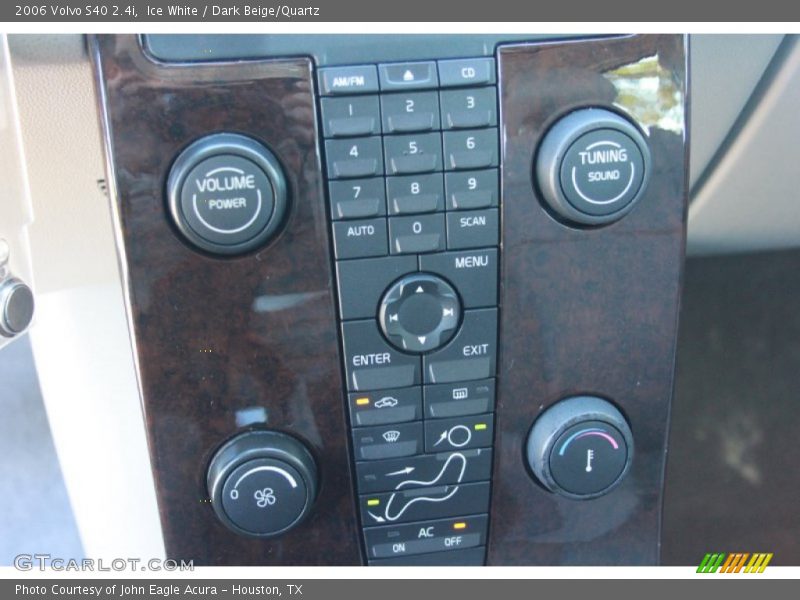 Ice White / Dark Beige/Quartz 2006 Volvo S40 2.4i