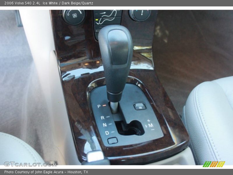 Ice White / Dark Beige/Quartz 2006 Volvo S40 2.4i