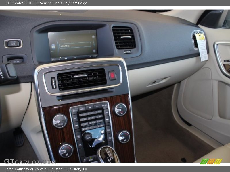 Seashell Metallic / Soft Beige 2014 Volvo S60 T5