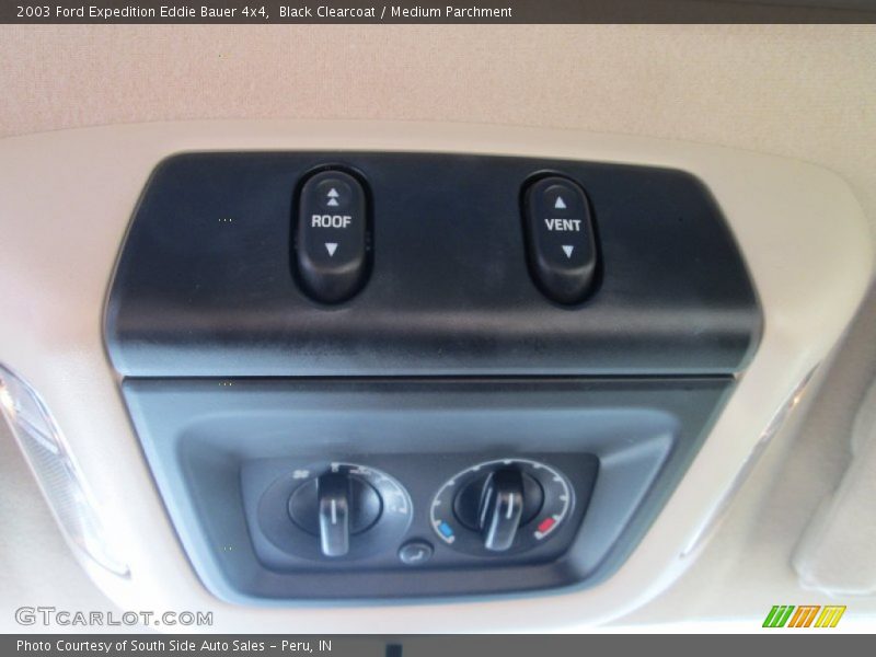 Black Clearcoat / Medium Parchment 2003 Ford Expedition Eddie Bauer 4x4