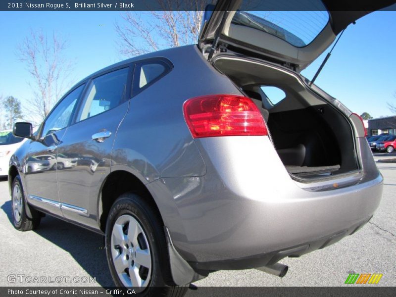 Brilliant Silver / Black 2013 Nissan Rogue S