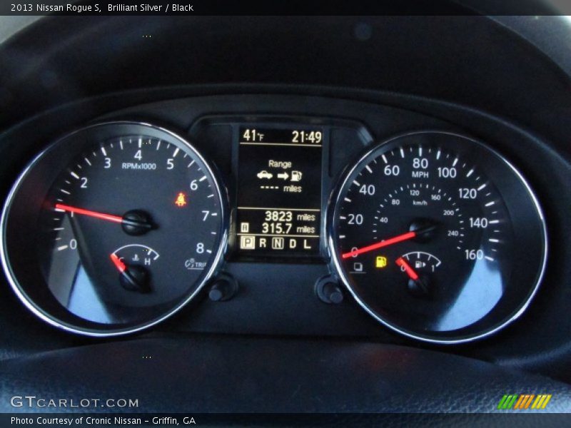 Brilliant Silver / Black 2013 Nissan Rogue S