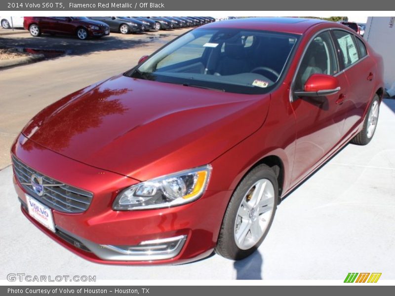 Flamenco Red Metallic / Off Black 2014 Volvo S60 T5
