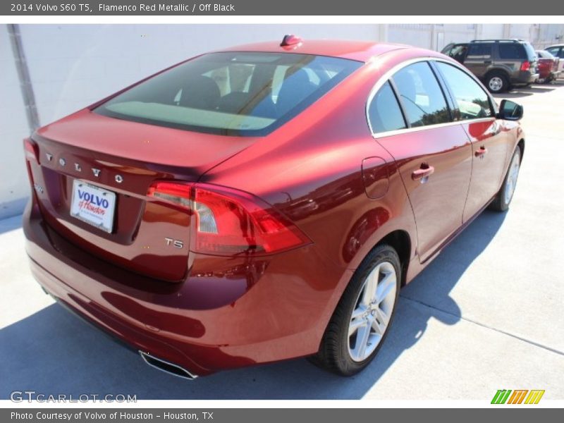 Flamenco Red Metallic / Off Black 2014 Volvo S60 T5