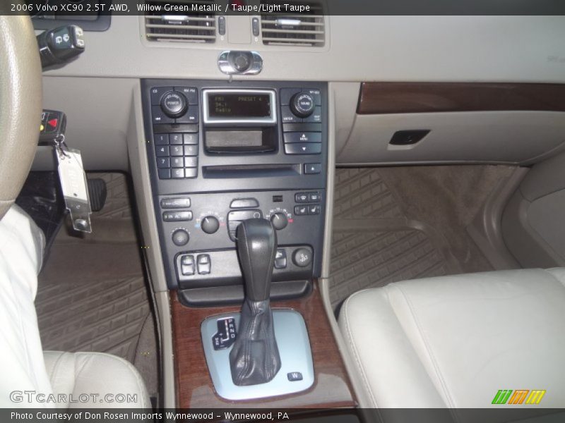 Willow Green Metallic / Taupe/Light Taupe 2006 Volvo XC90 2.5T AWD