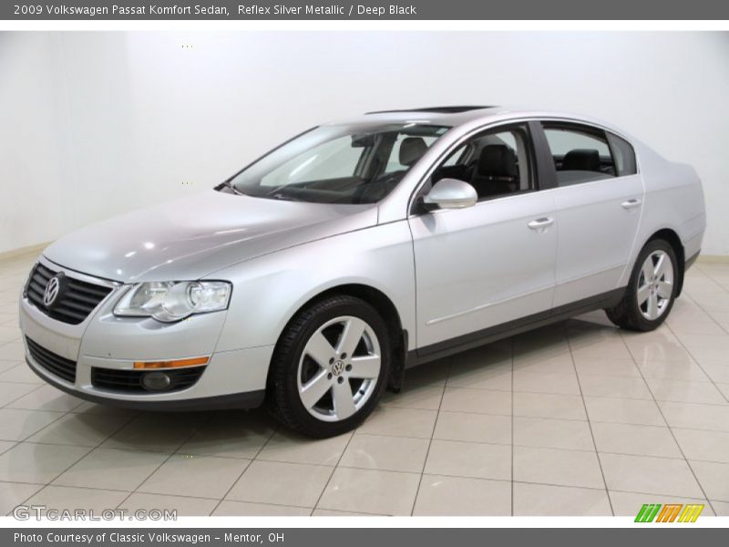 Front 3/4 View of 2009 Passat Komfort Sedan