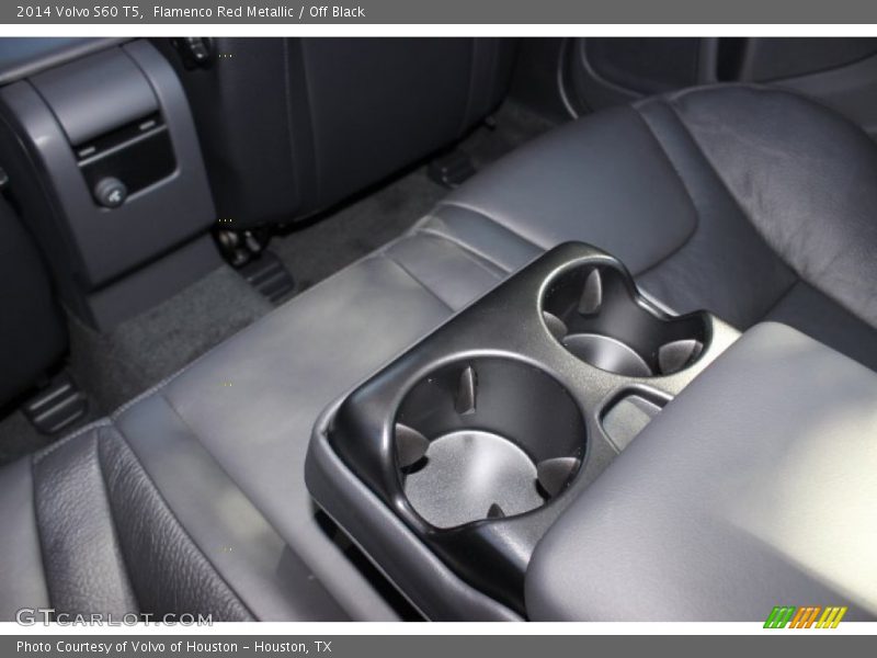 Flamenco Red Metallic / Off Black 2014 Volvo S60 T5
