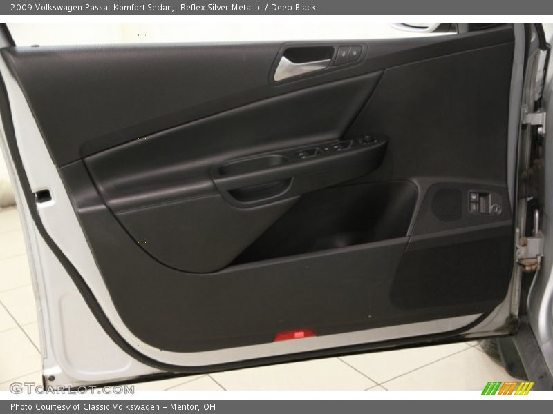 Reflex Silver Metallic / Deep Black 2009 Volkswagen Passat Komfort Sedan