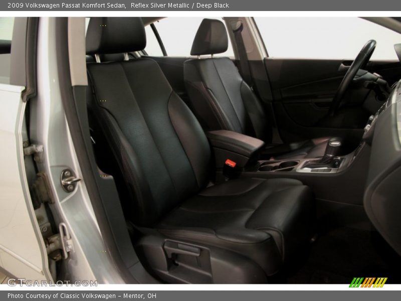 Reflex Silver Metallic / Deep Black 2009 Volkswagen Passat Komfort Sedan