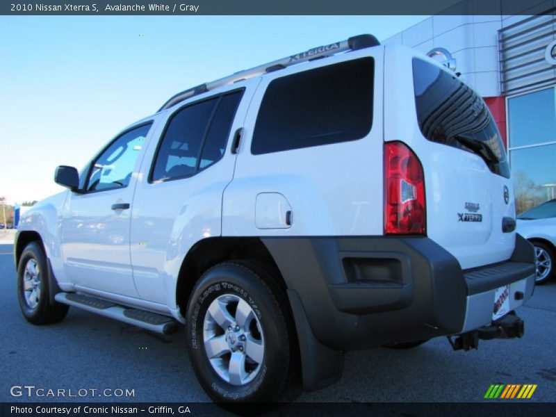 Avalanche White / Gray 2010 Nissan Xterra S