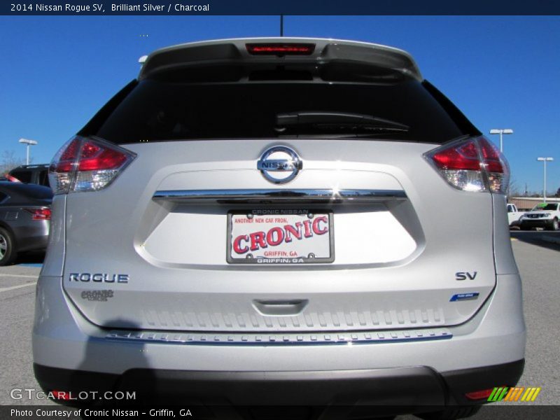 Brilliant Silver / Charcoal 2014 Nissan Rogue SV