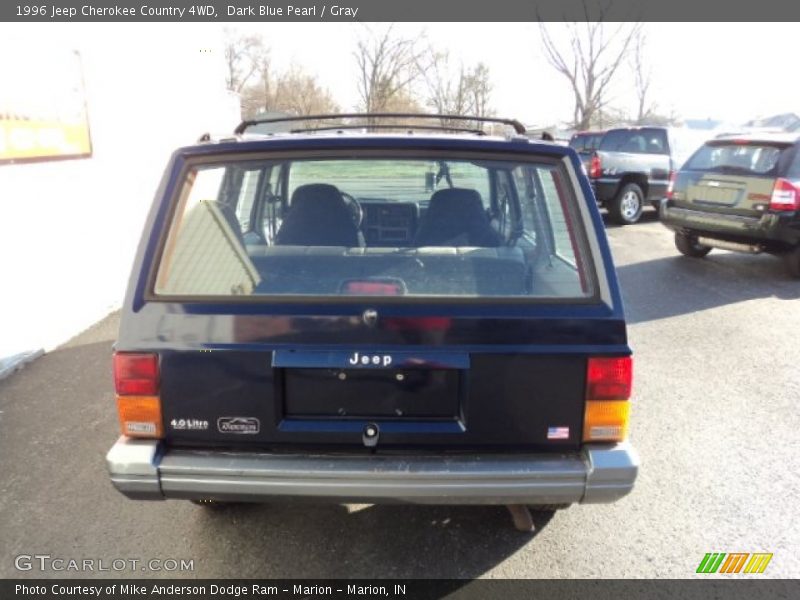Dark Blue Pearl / Gray 1996 Jeep Cherokee Country 4WD