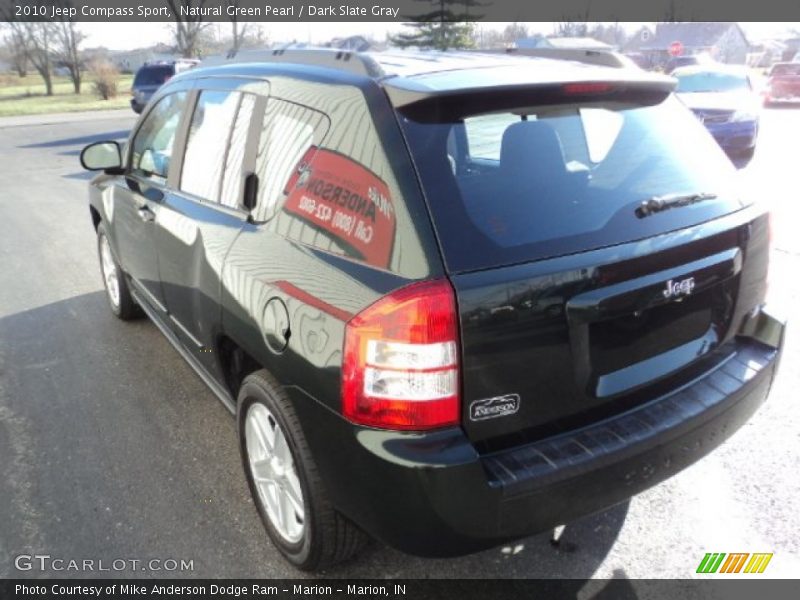 Natural Green Pearl / Dark Slate Gray 2010 Jeep Compass Sport