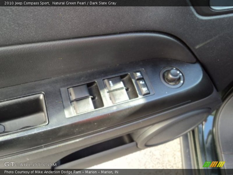 Natural Green Pearl / Dark Slate Gray 2010 Jeep Compass Sport