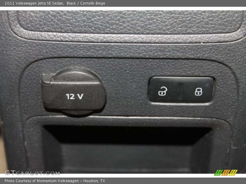 Black / Cornsilk Beige 2011 Volkswagen Jetta SE Sedan