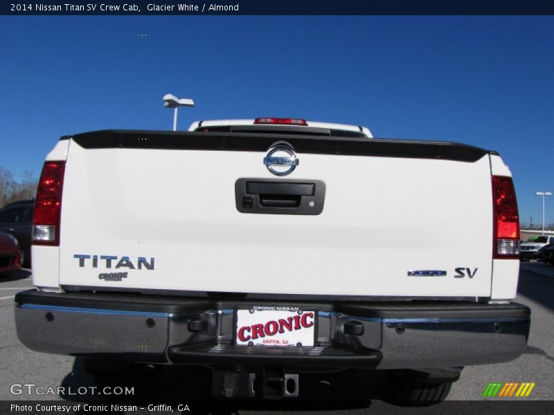 Glacier White / Almond 2014 Nissan Titan SV Crew Cab
