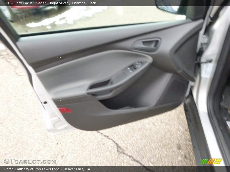 Ingot Silver / Charcoal Black 2014 Ford Focus S Sedan